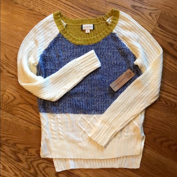 Fifty Street Sweater - Picture 1 of 2